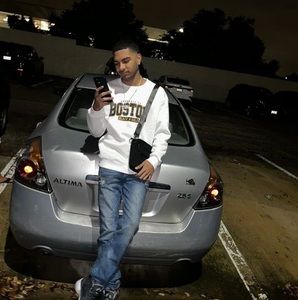 Meet your Posher, Luis